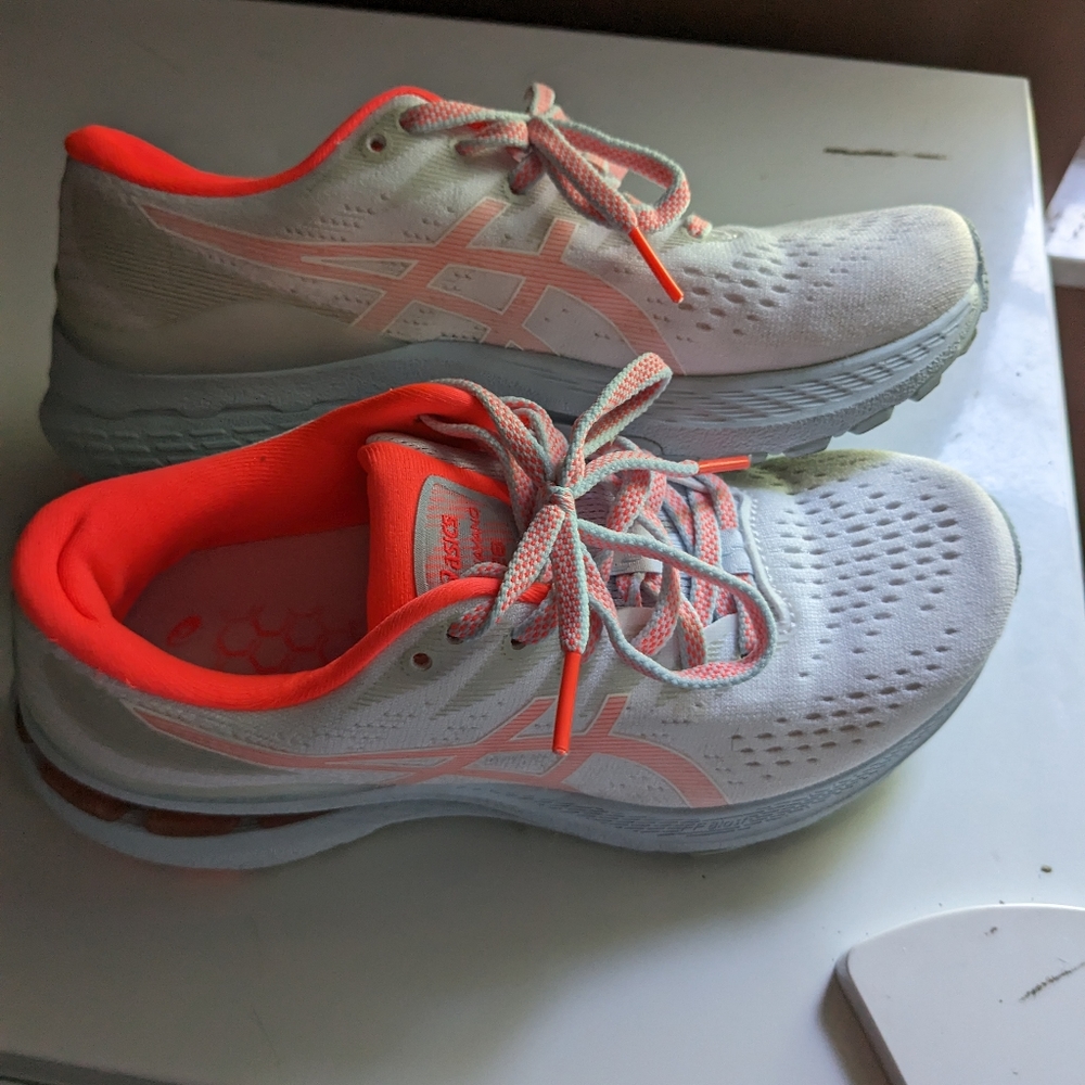 Asics - Picture 3 of 3